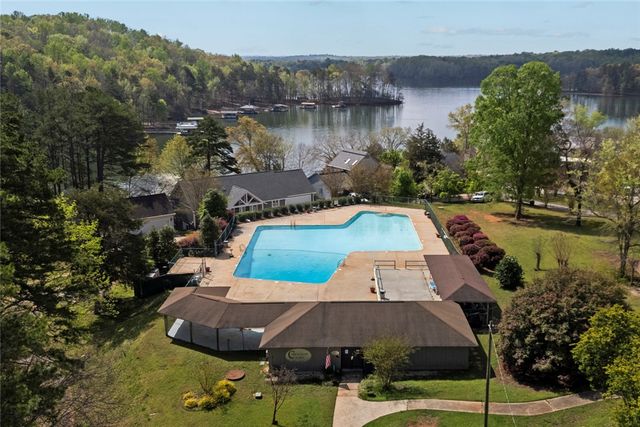 215 Boxwood Lane, Westminster, SC 29693