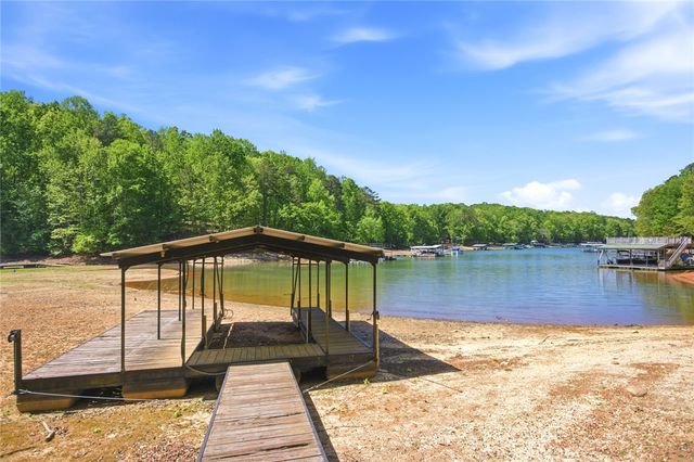215 Boxwood Lane, Westminster, SC 29693