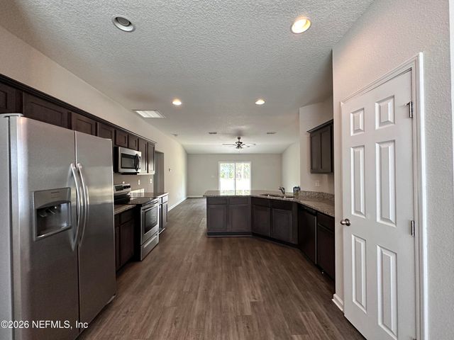 3460 BELFORT Road, Jacksonville, FL 32216