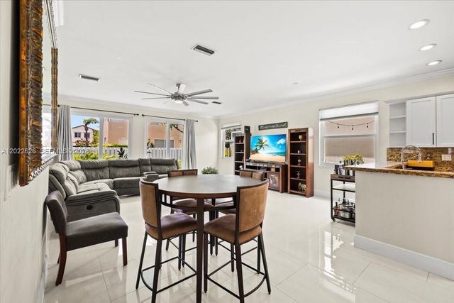 668 NW 155th Ter, Pembroke Pines, FL 33028