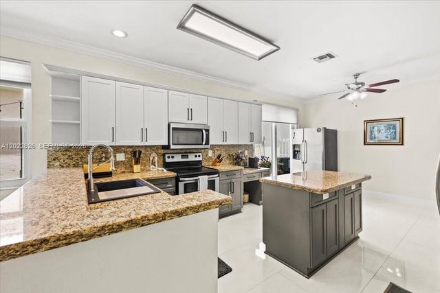 668 NW 155th Ter, Pembroke Pines, FL 33028