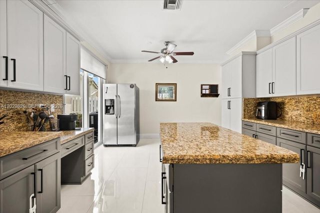 668 NW 155th Ter, Pembroke Pines, FL 33028