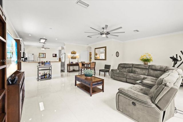 668 NW 155th Ter, Pembroke Pines, FL 33028