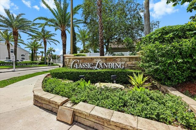 668 NW 155th Ter, Pembroke Pines, FL 33028