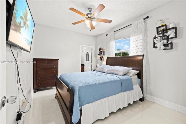 668 NW 155th Ter, Pembroke Pines, FL 33028