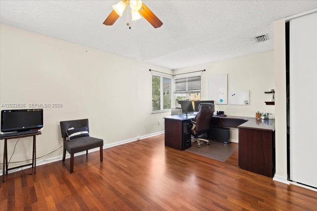 668 NW 155th Ter, Pembroke Pines, FL 33028