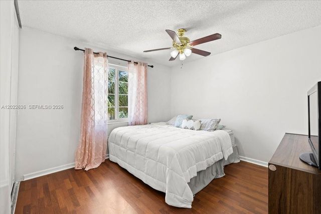 668 NW 155th Ter, Pembroke Pines, FL 33028