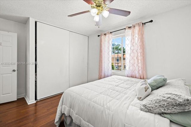 668 NW 155th Ter, Pembroke Pines, FL 33028