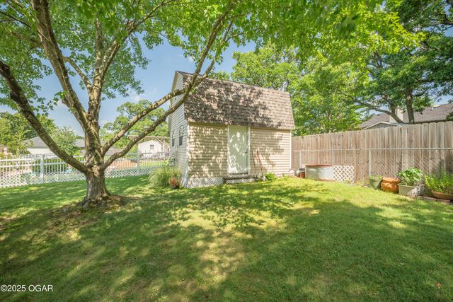 3425 E Ten Pin Lane, Joplin, MO 64801