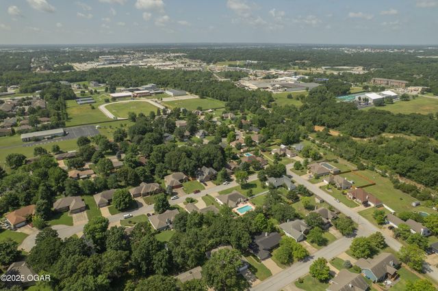3425 E Ten Pin Lane, Joplin, MO 64801
