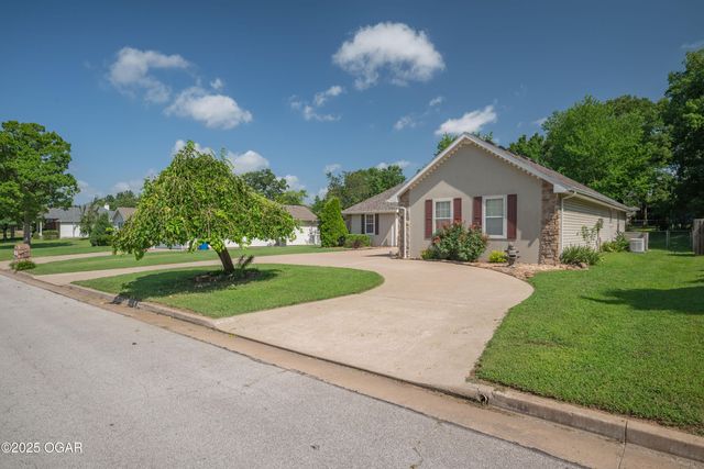3425 E Ten Pin Lane, Joplin, MO 64801