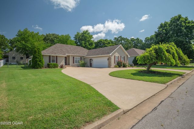 3425 E Ten Pin Lane, Joplin, MO 64801