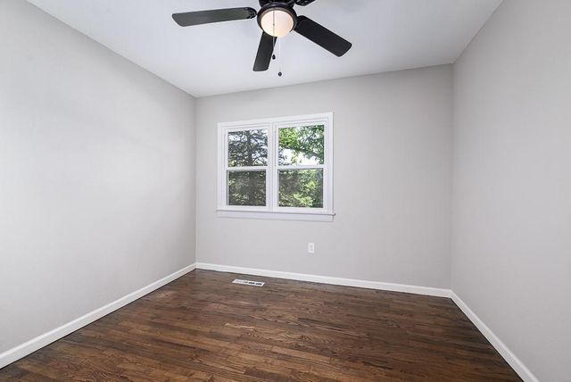 226 S 68th Street, Kansas City, KS 66111