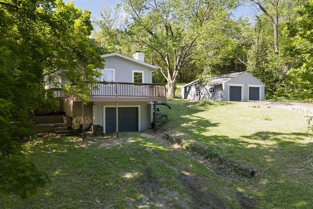 226 S 68th Street, Kansas City, KS 66111