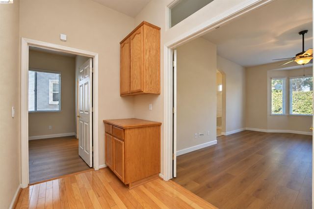 1587 Regent Dr, Brentwood, CA 94513