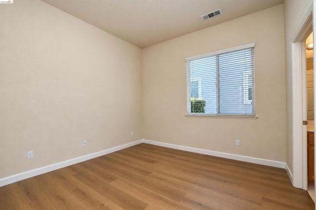 1587 Regent Dr, Brentwood, CA 94513