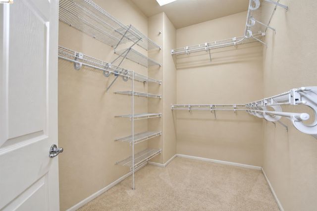 1587 Regent Dr, Brentwood, CA 94513