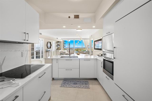 450 Alton Road 2105, Miami Beach, FL 33139