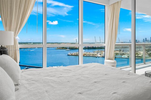 450 Alton Road 2105, Miami Beach, FL 33139