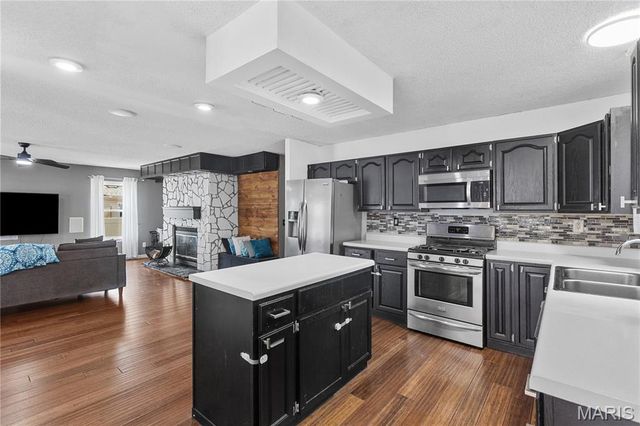 15619 91st Avenue, Florissant, MO 63034