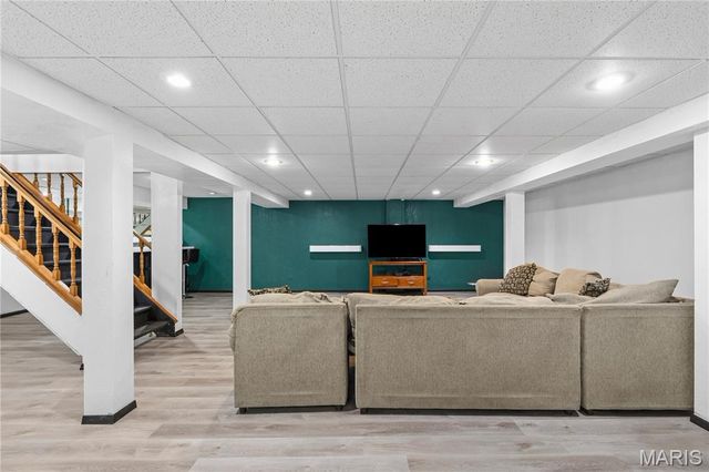 15619 91st Avenue, Florissant, MO 63034
