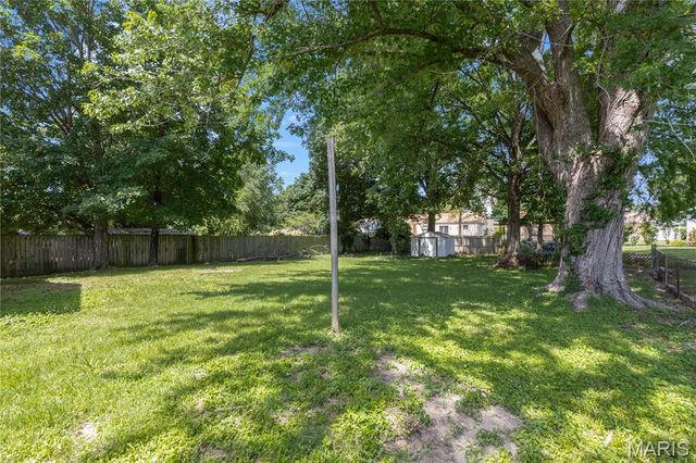 15619 91st Avenue, Florissant, MO 63034