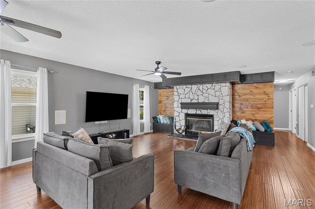 15619 91st Avenue, Florissant, MO 63034