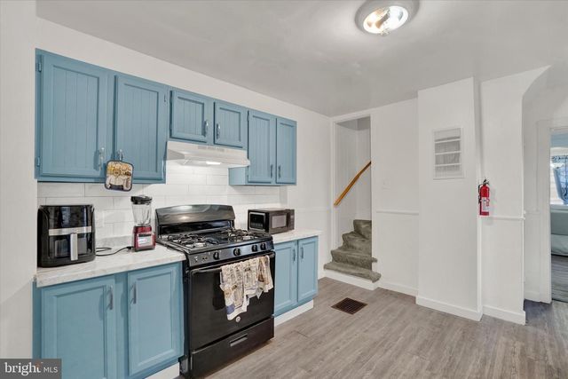 224 W COLLEGE AVE, York, PA 17401
