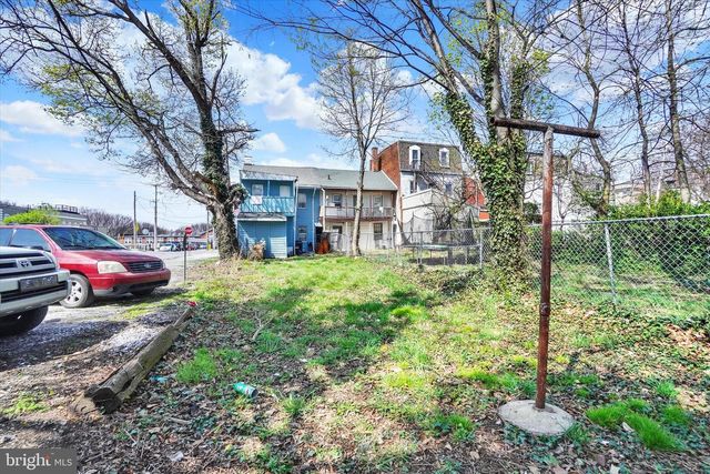224 W COLLEGE AVE, York, PA 17401