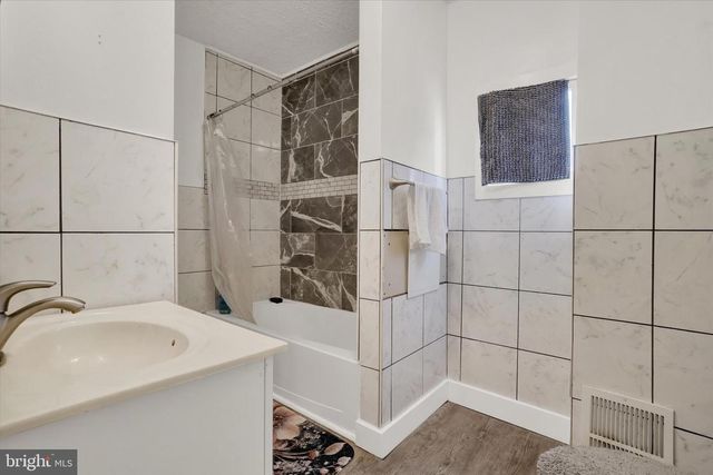 224 W COLLEGE AVE, York, PA 17401