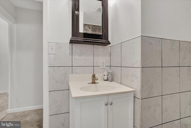 224 W COLLEGE AVE, York, PA 17401