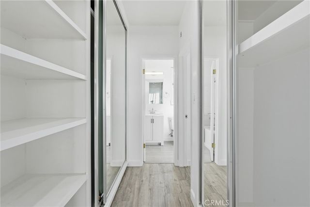 1207 S Catalina Street, Los Angeles, CA 90006