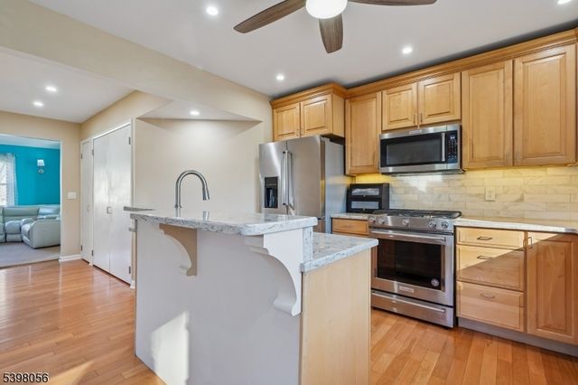 508 Hamilton Dr, Hackettstown Town, NJ 07840