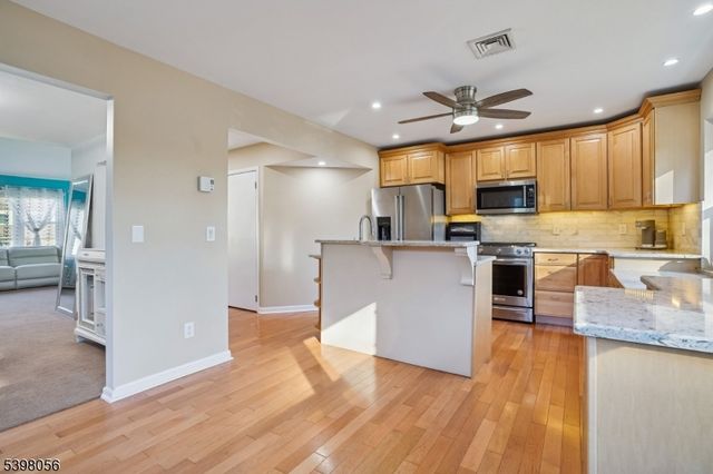 508 Hamilton Dr, Hackettstown Town, NJ 07840