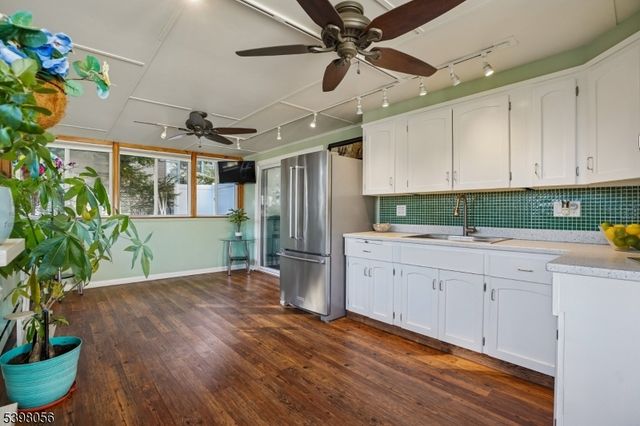 508 Hamilton Dr, Hackettstown Town, NJ 07840