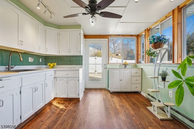 508 Hamilton Dr, Hackettstown Town, NJ 07840