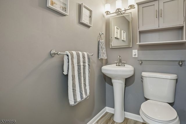 508 Hamilton Dr, Hackettstown Town, NJ 07840