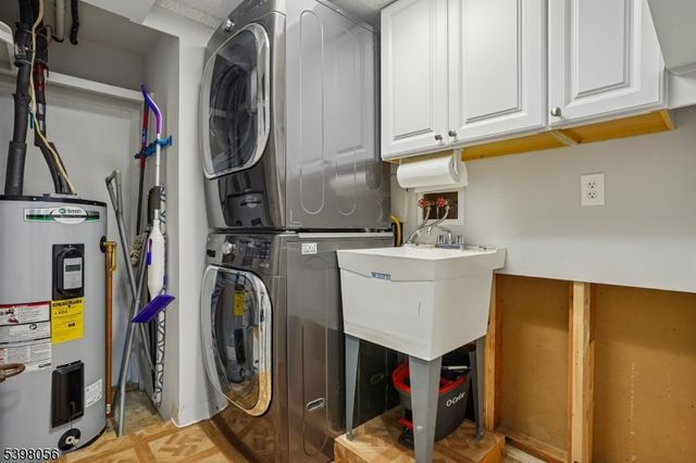 508 Hamilton Dr, Hackettstown Town, NJ 07840