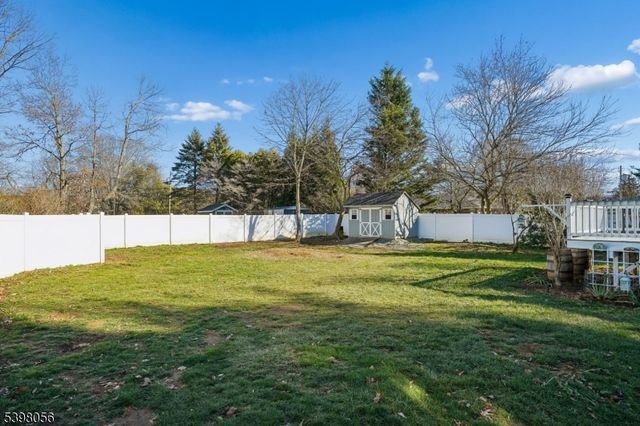 508 Hamilton Dr, Hackettstown Town, NJ 07840