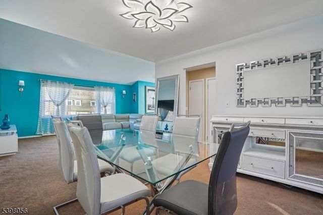 508 Hamilton Dr, Hackettstown Town, NJ 07840