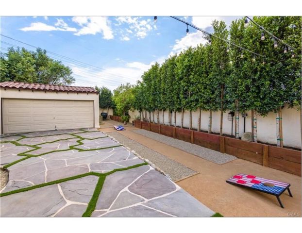 3104 Hollydale Drive, Los Angeles, CA 90039
