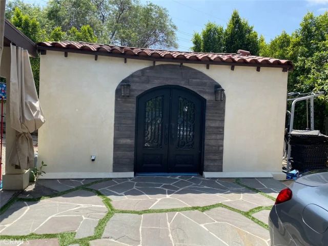 3104 Hollydale Drive, Los Angeles, CA 90039