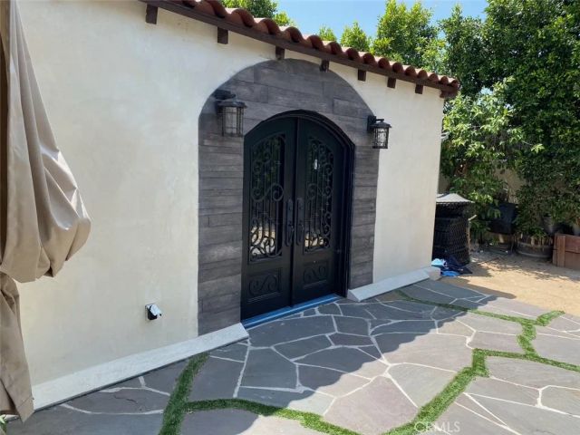 3104 Hollydale Drive, Los Angeles, CA 90039