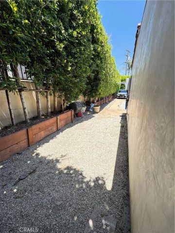 3104 Hollydale Drive, Los Angeles, CA 90039