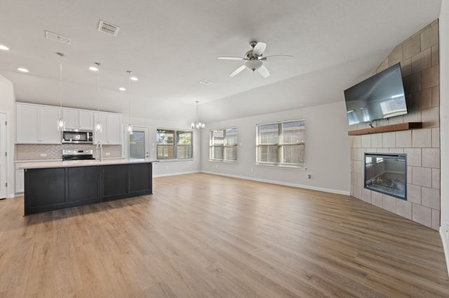 3116 Bent Trail Court, Burleson, TX 76028