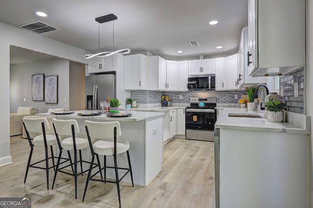 6197 Bermuda Street, Forest Park, GA 30297