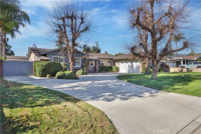 207 S Hacienda Ave., Glendora, CA 91741