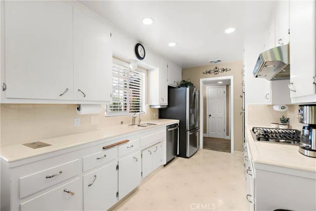 207 S Hacienda Ave., Glendora, CA 91741