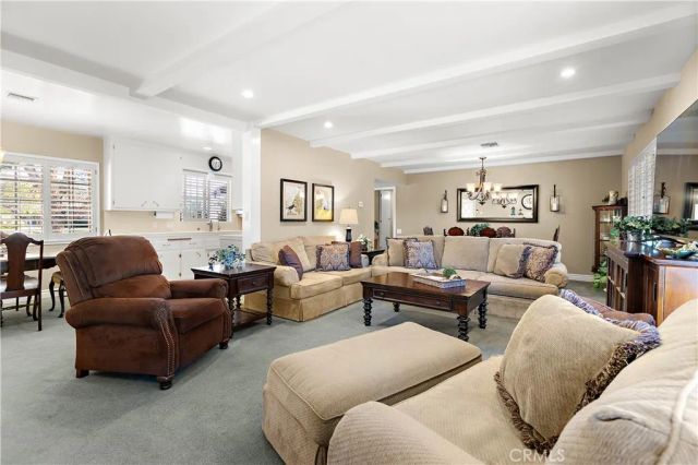 207 S Hacienda Ave., Glendora, CA 91741