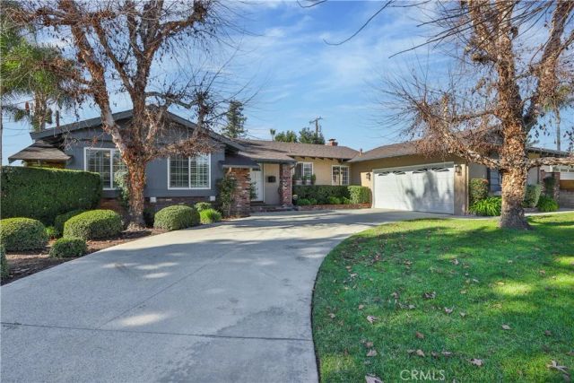 207 S Hacienda Ave., Glendora, CA 91741